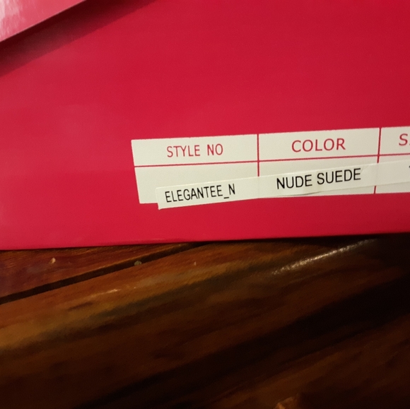 Shoes - Picture 6 of 6